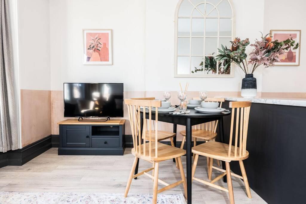 4 Castle Mews Διαμέρισμα Σαλισμπέρι Εξωτερικό φωτογραφία