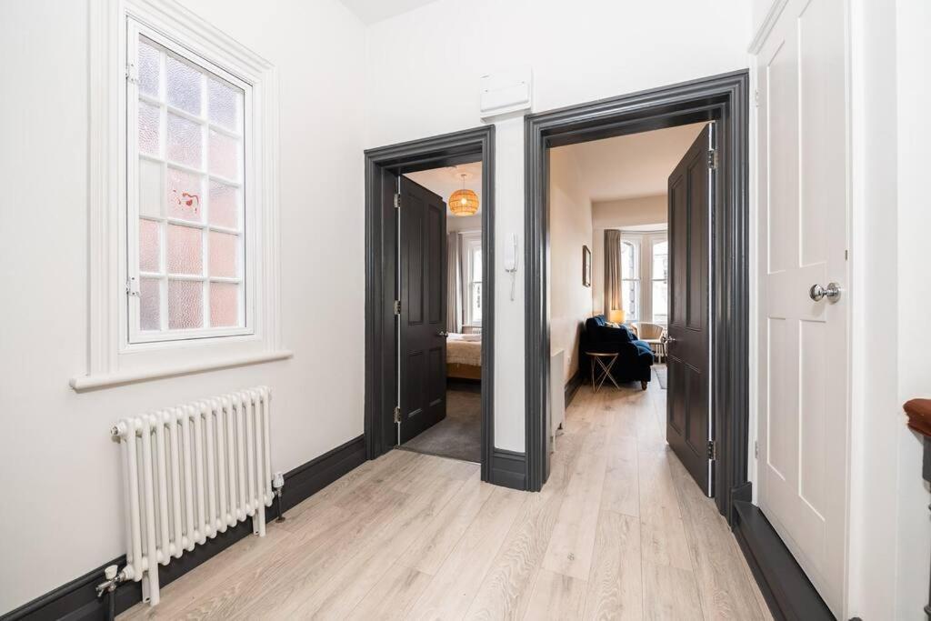 4 Castle Mews Διαμέρισμα Σαλισμπέρι Εξωτερικό φωτογραφία